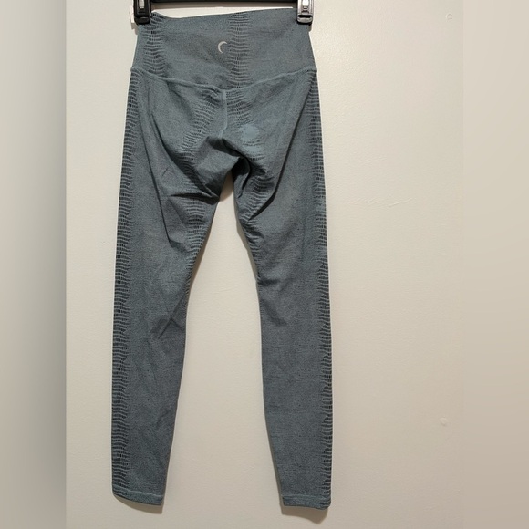 𝅺ZYIA ACTIVE Blue Python Snake Print Leggings H. - Picture 15 of 16